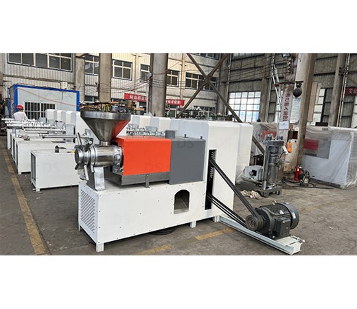 1斤菜籽可以榨多少菜籽油？哪種榨油機(jī)出油率高